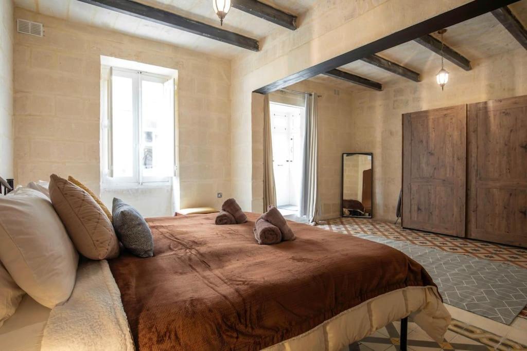 Chic, Stylish & Spacious Flat In Central Valletta Zewnętrze zdjęcie