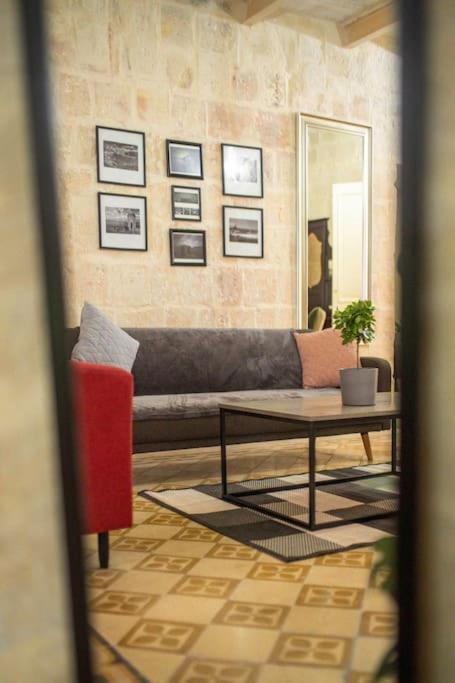 Chic, Stylish & Spacious Flat In Central Valletta Zewnętrze zdjęcie