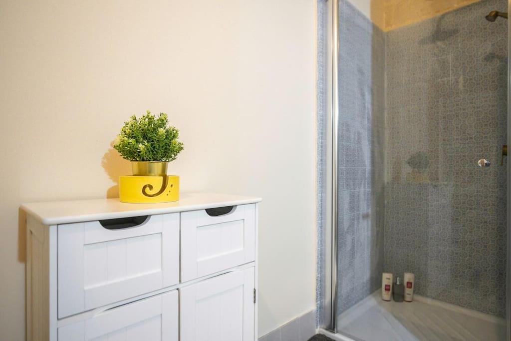 Chic, Stylish & Spacious Flat In Central Valletta Zewnętrze zdjęcie