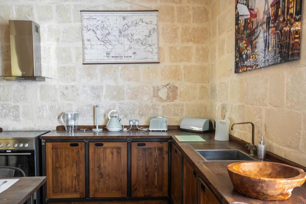 Chic, Stylish & Spacious Flat In Central Valletta Zewnętrze zdjęcie